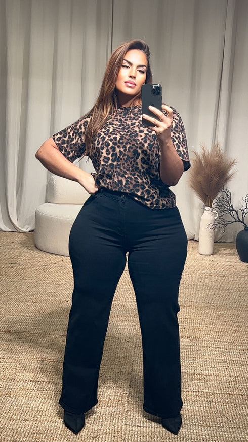 NEW Jean 900 grandes taille (médium 165-175)