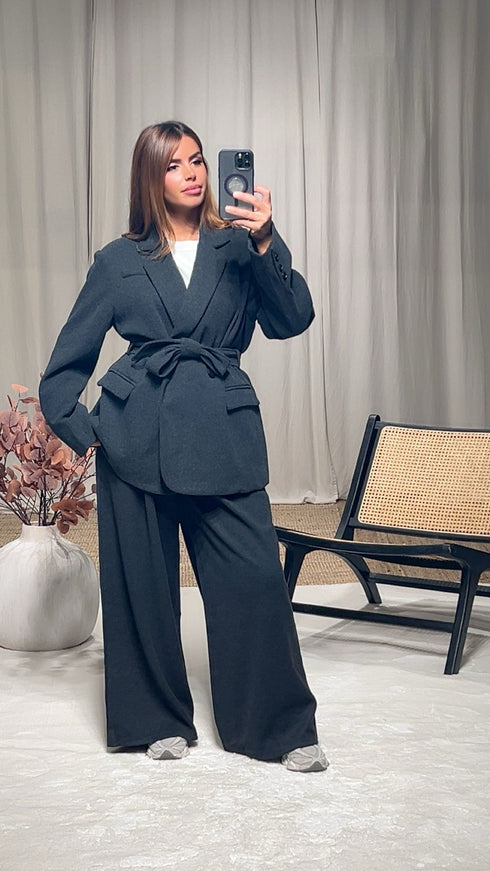 Ensemble CHLOÉ veste ceinturé et son pantalon jogging