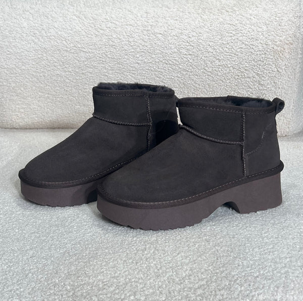 Bottines en cuir fourrée