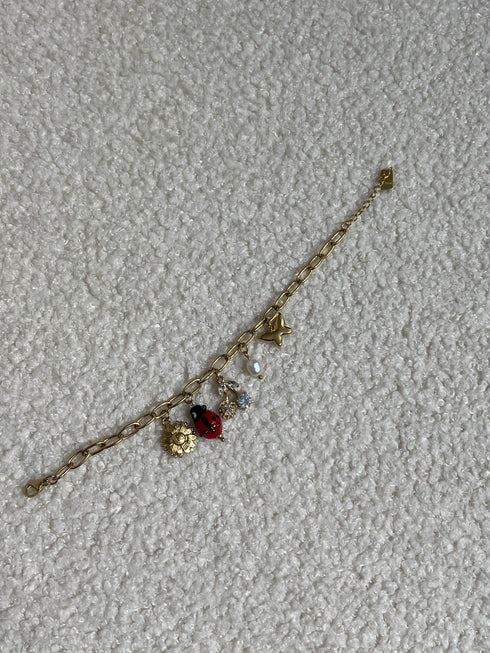 Bracelet à multiples pendentifs bijoux