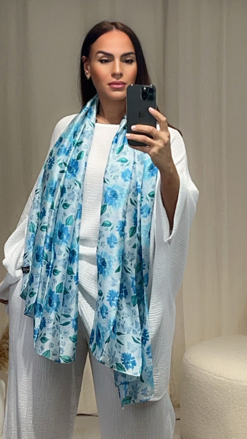 Foulard bleu divine
